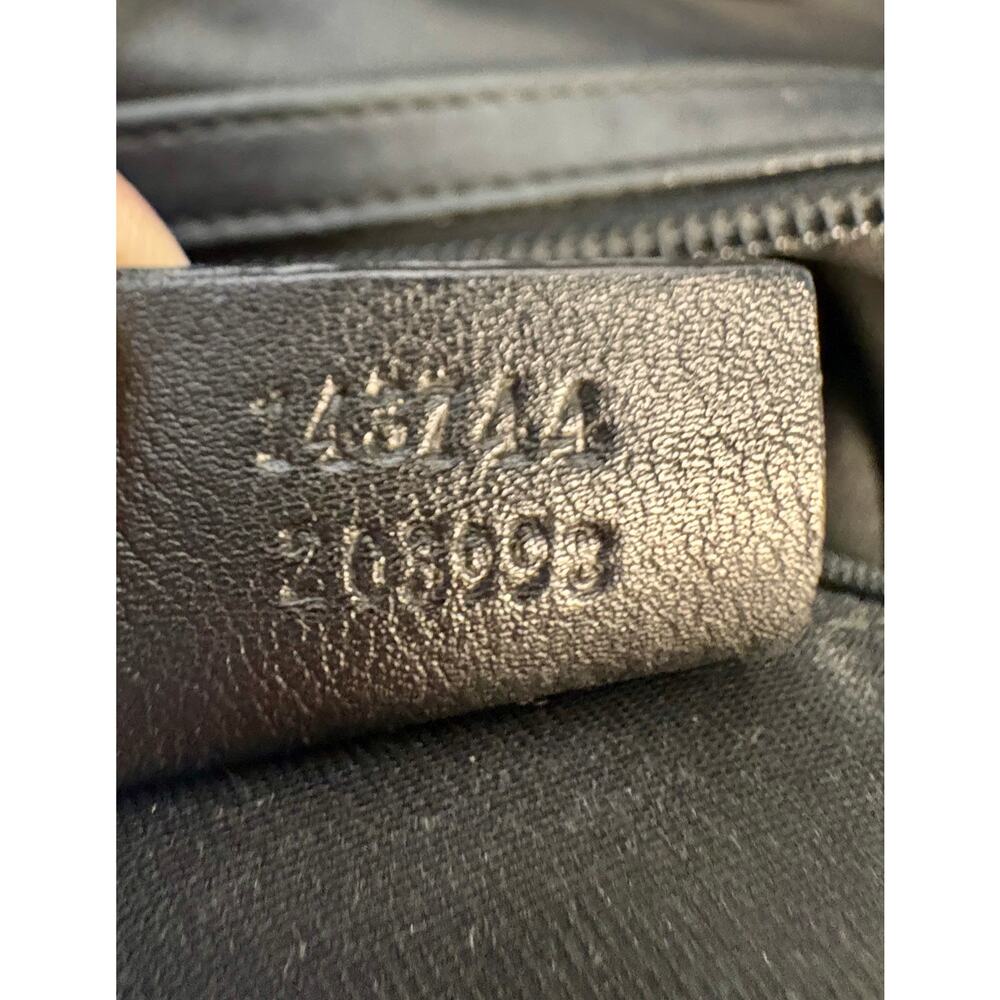 Gucci Vintage Leather Shoulder Bag, Tom Ford Era - Picture 14 of 16
